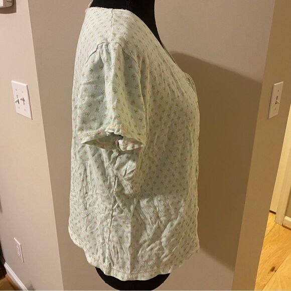 Vanity fair size medium two piece mint green with pink rose detail pajama set - Picture 3 of 15